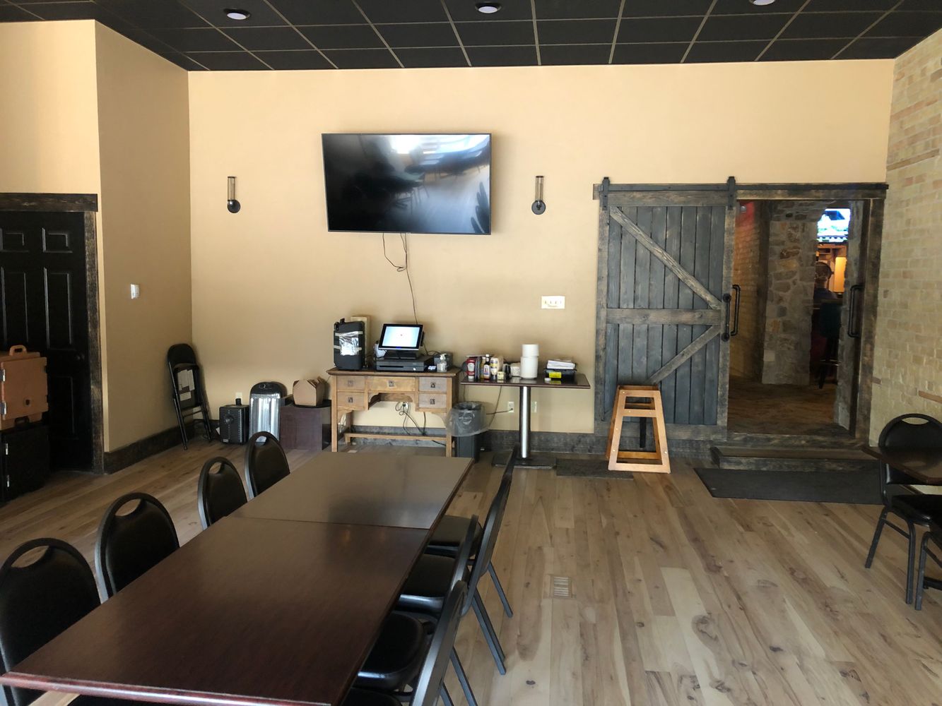 Bar/Restaurant/Casino/Liquor Store in Dillon, MT: 26 S Montana St, Dillon, MT 59725
